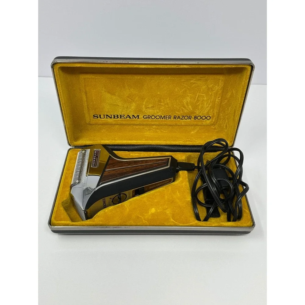 Vintage Sunbeam Groomer Razor 8000 Electric Shaver with Original Case T5